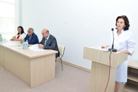 Quba Rayon İcra Hakimiyyətinin təşkilatçılığı ilə Rayon Mərkəzi Xəstəxanasında 17 iyun - Səhiyyə İşçilərinin Peşə Bayramı Gününə həsr olunan tədbir keçirilmişdir.