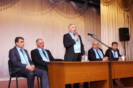  Aqil Məmmədov növbəti təbliğat kompaniyasını Mingəçevir şəhəri və Yevlax rayon ərazisində davam etdirmişdir.