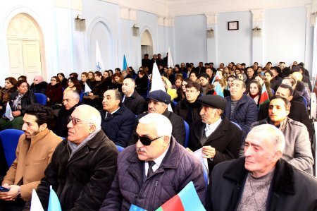  Aqil Məmmədov növbəti təbliğat kompaniyasını Mingəçevir şəhəri və Yevlax rayon ərazisində davam etdirmişdir.
