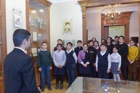 USTAD SƏNƏTKAR DƏDƏ ŞƏMŞİRİN ANIM MƏRASİMİ KEÇİRİLİB
